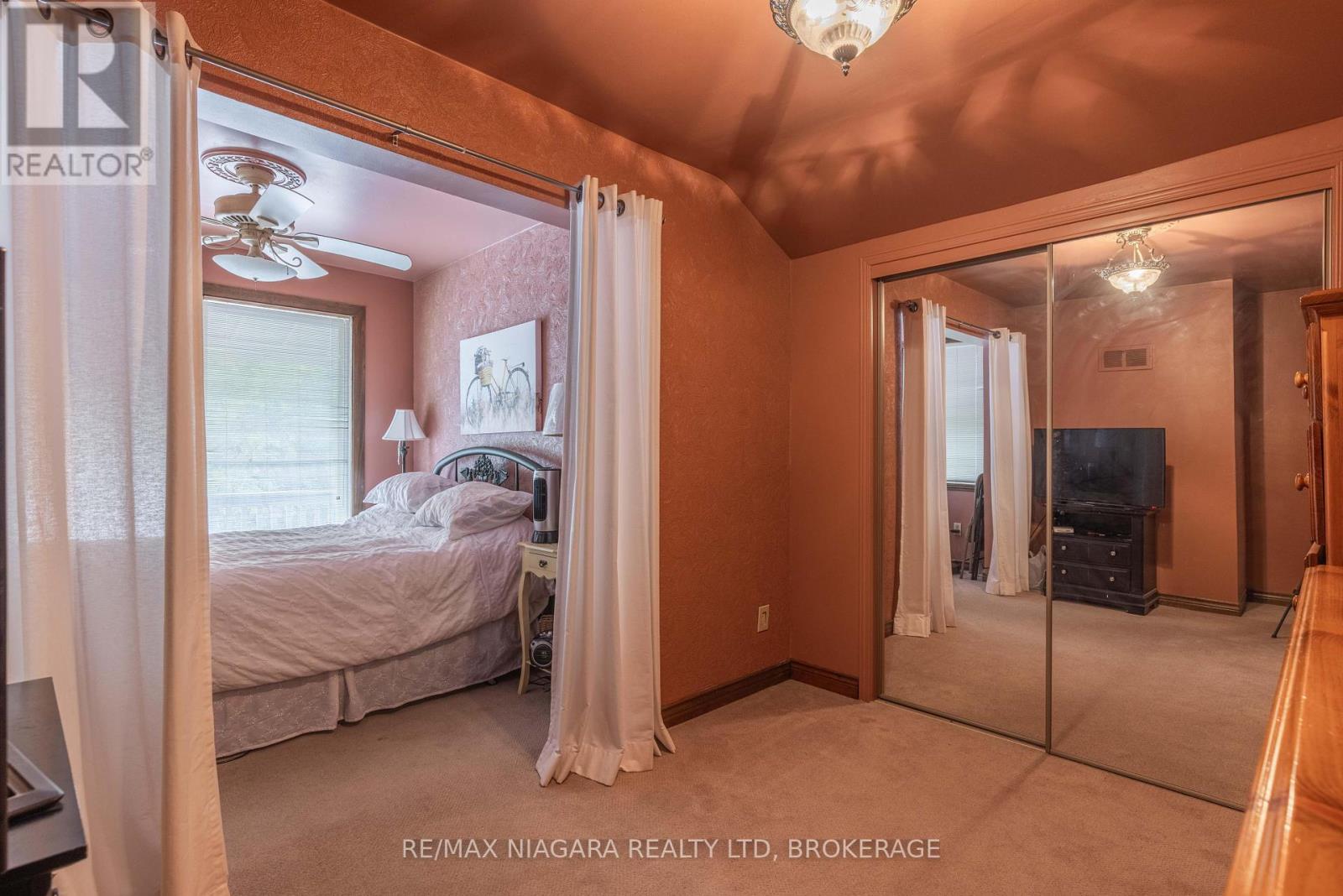 147 Geneva Street, St. Catharines, Ontario  L2R 4N7 - Photo 13 - X12388290