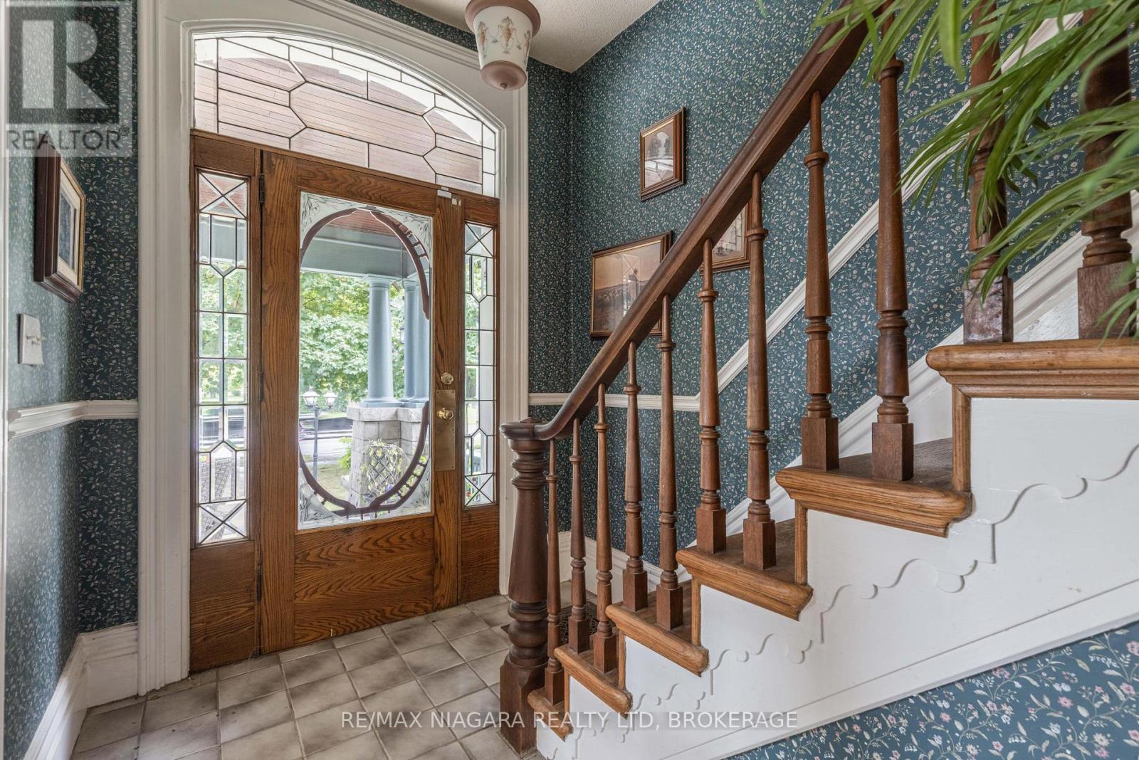 Property at 147 GENEVA STREET image 3
