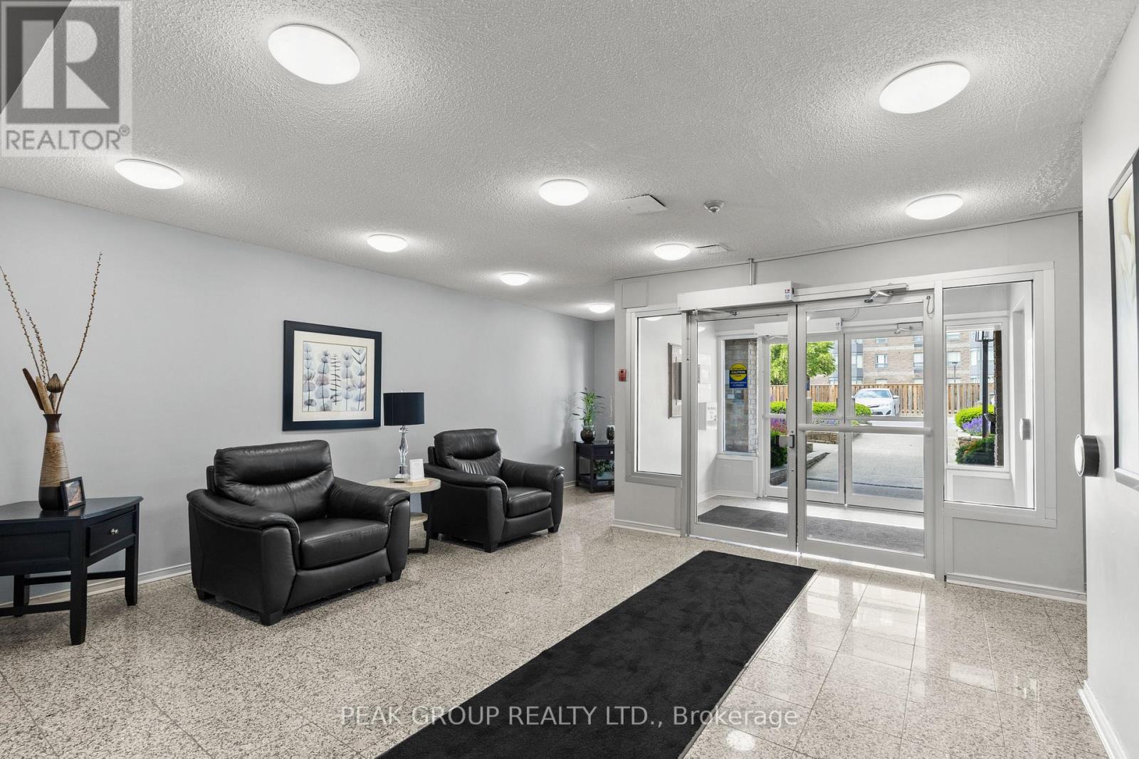 311 - 78 Roehampton Avenue, St. Catharines, Ontario  L2M 7W9 - Photo 3 - X12388303