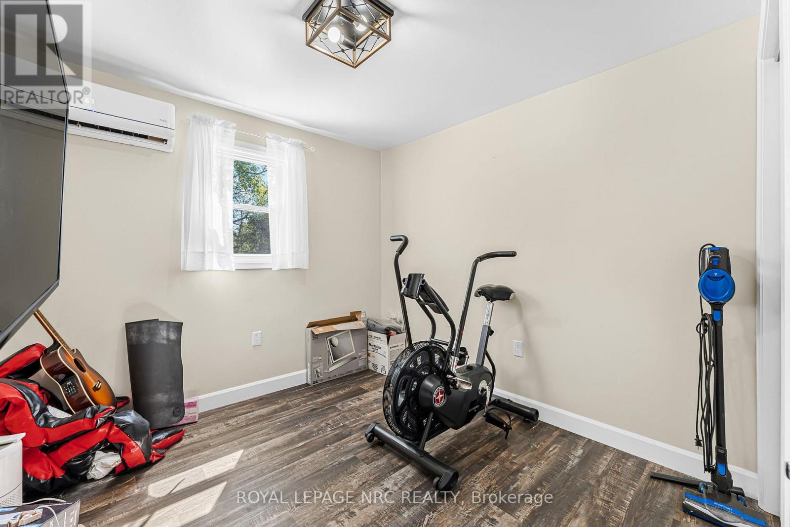 414 Washington Road, Fort Erie, Ontario  L2A 4K4 - Photo 18 - X12388312