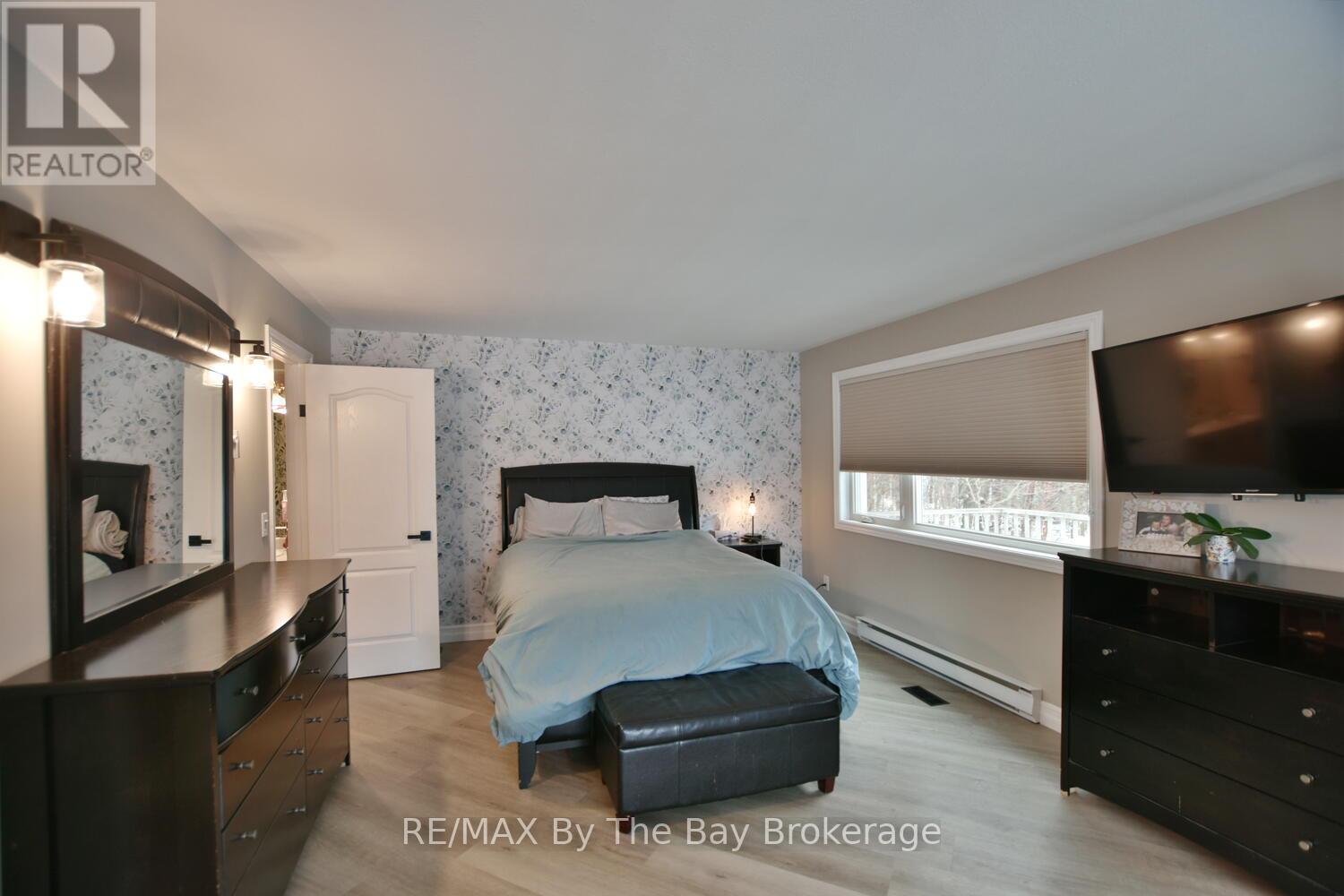 193 14 Concession E, Tiny, Ontario  L9M 2H7 - Photo 16 - S12388131