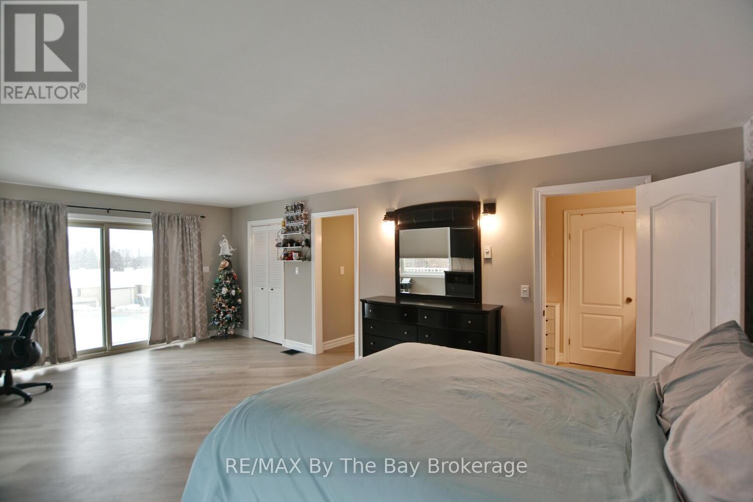 193 14 Concession E, Tiny, Ontario  L9M 2H7 - Photo 18 - S12388131