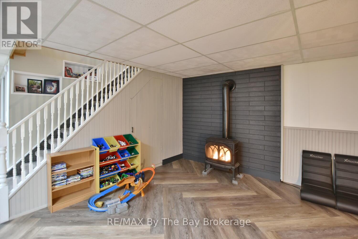 193 14 Concession E, Tiny, Ontario  L9M 2H7 - Photo 25 - S12388131