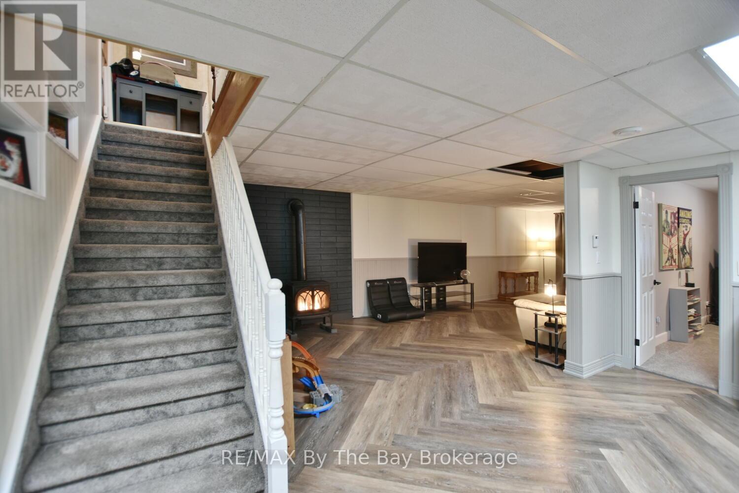 193 14 Concession E, Tiny, Ontario  L9M 2H7 - Photo 26 - S12388131
