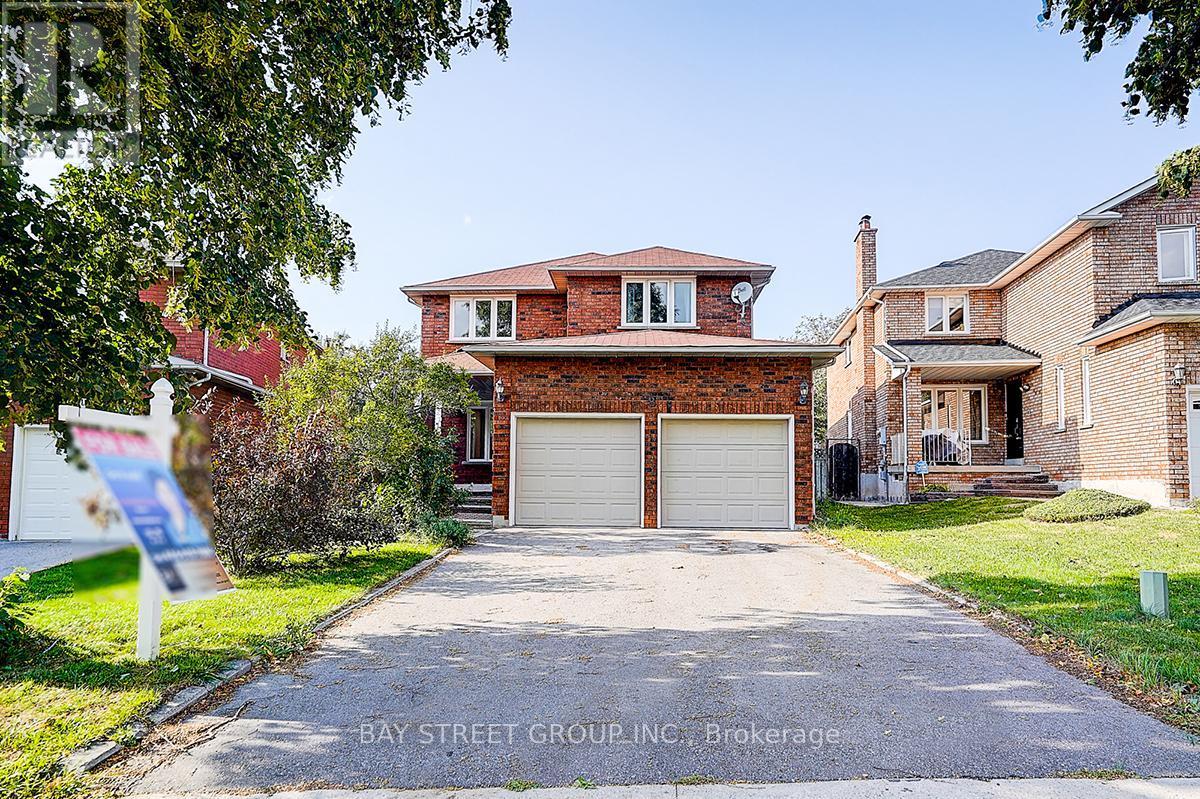 8 Muster Court, Markham, Ontario  L3R 9G5 - Photo 2 - N12385836