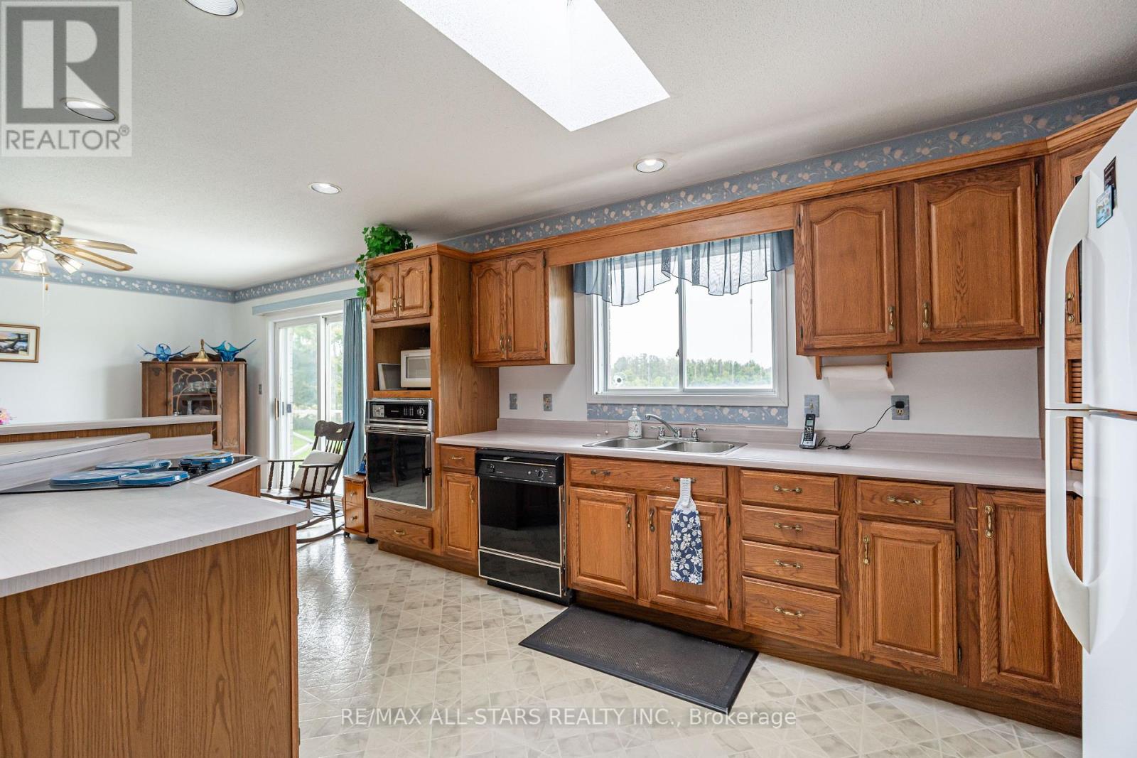 55 Sturgeon Street N, Kawartha Lakes, Ontario  K0L 2W0 - Photo 10 - X12388182