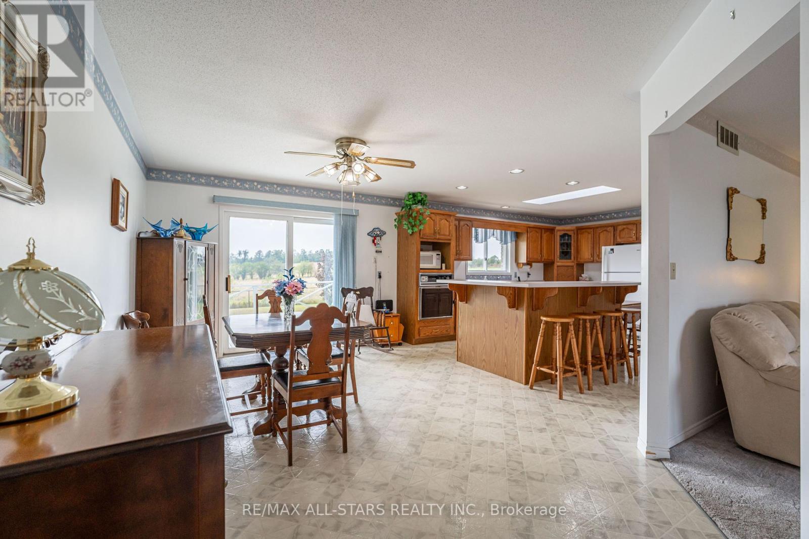 55 Sturgeon Street N, Kawartha Lakes, Ontario  K0L 2W0 - Photo 7 - X12388182