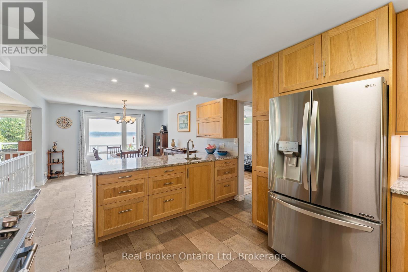 339496 Presquile Road, Georgian Bluffs, Ontario  N0H 2T0 - Photo 32 - X12388122
