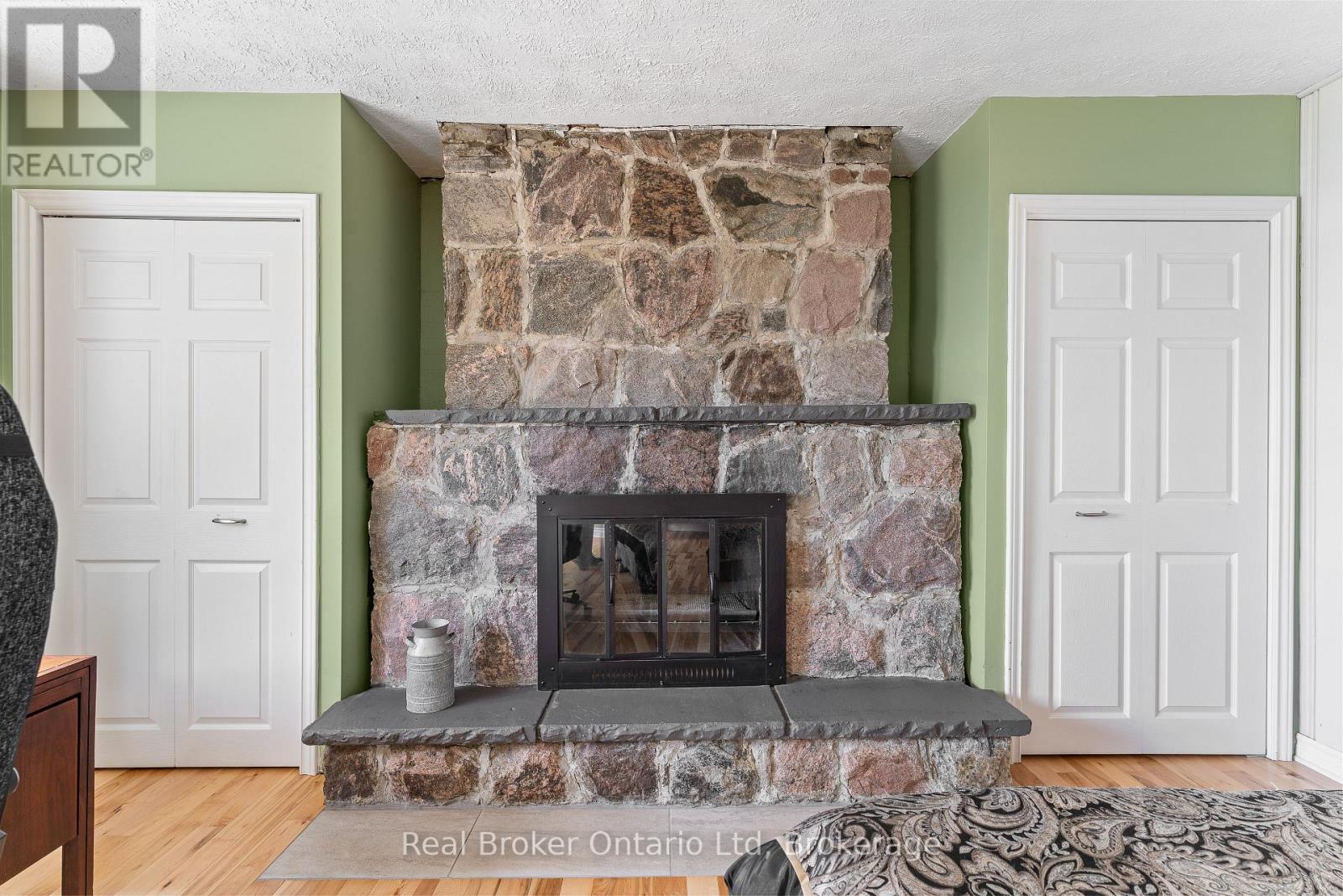 339496 Presquile Road, Georgian Bluffs, Ontario  N0H 2T0 - Photo 35 - X12388122