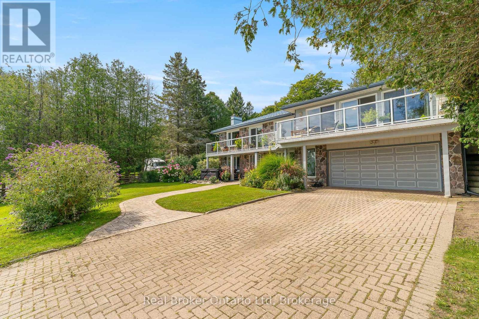 339496 Presquile Road, Georgian Bluffs, Ontario  N0H 2T0 - Photo 5 - X12388122