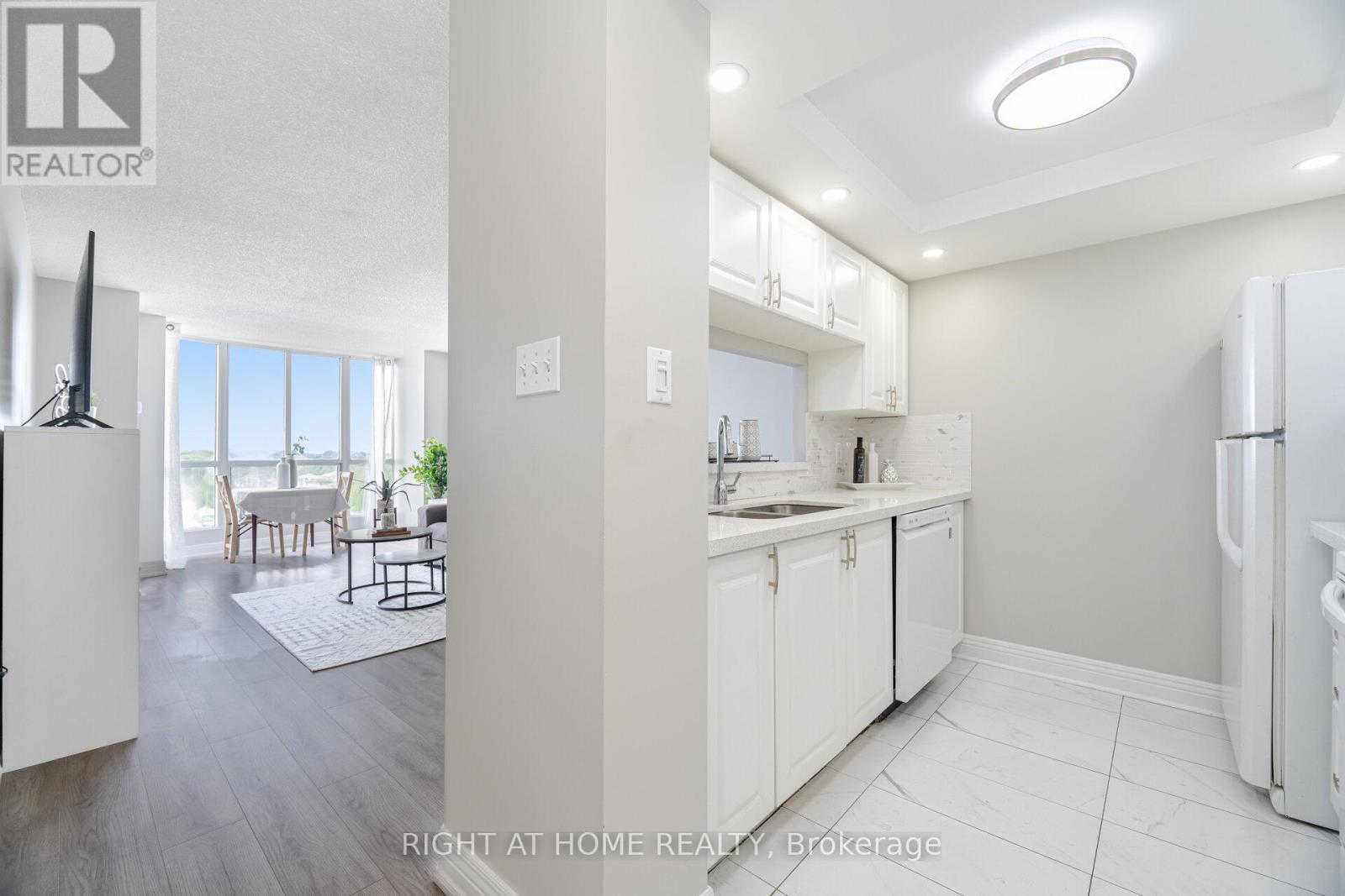 807 - 1470 Midland Avenue, Toronto, Ontario  M1P 4Z4 - Photo 6 - E12388039