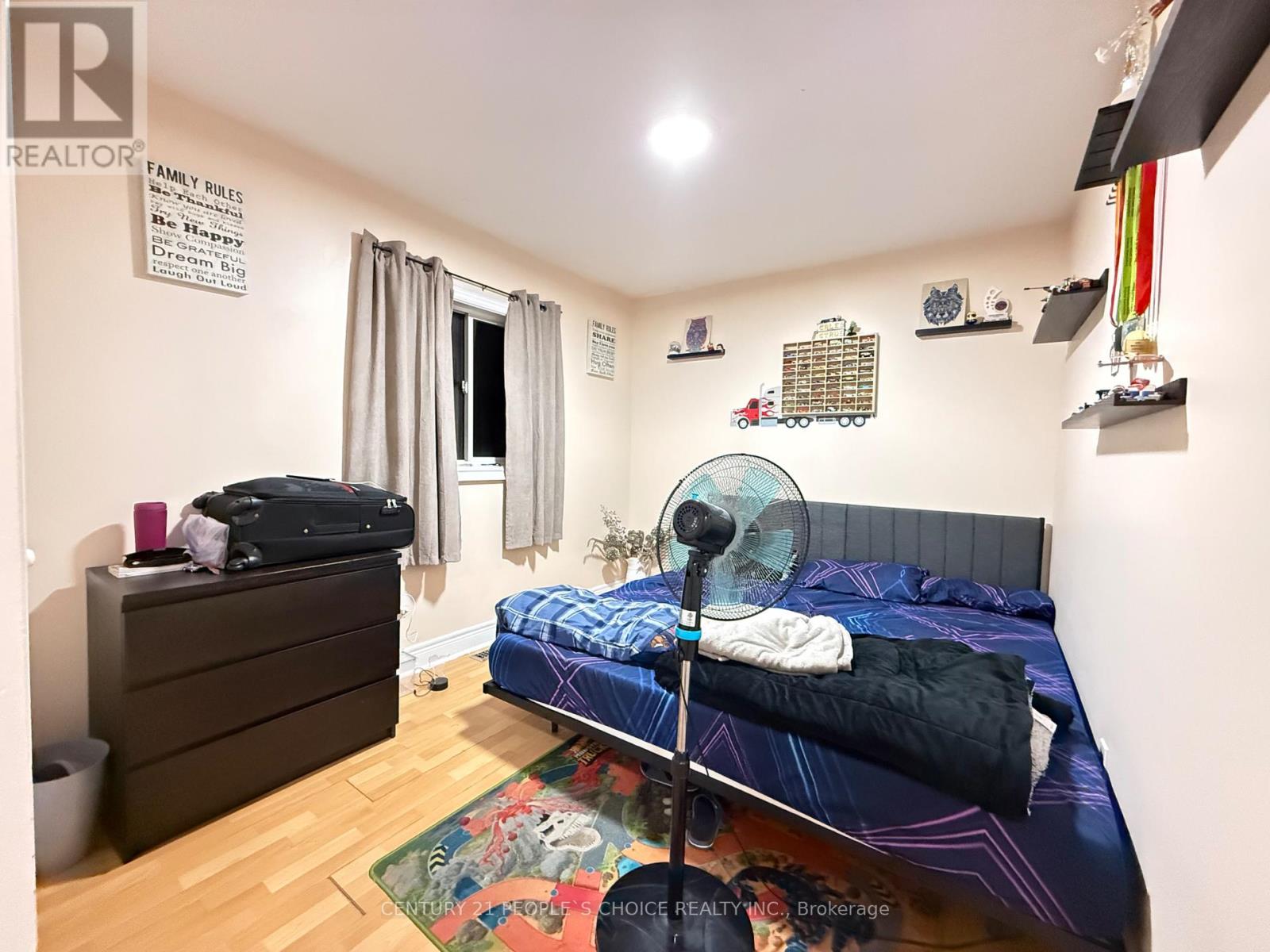 Upper - - 5689 Sidmouth Street, Mississauga, Ontario  L5V 2H1 - Photo 8 - W12382804
