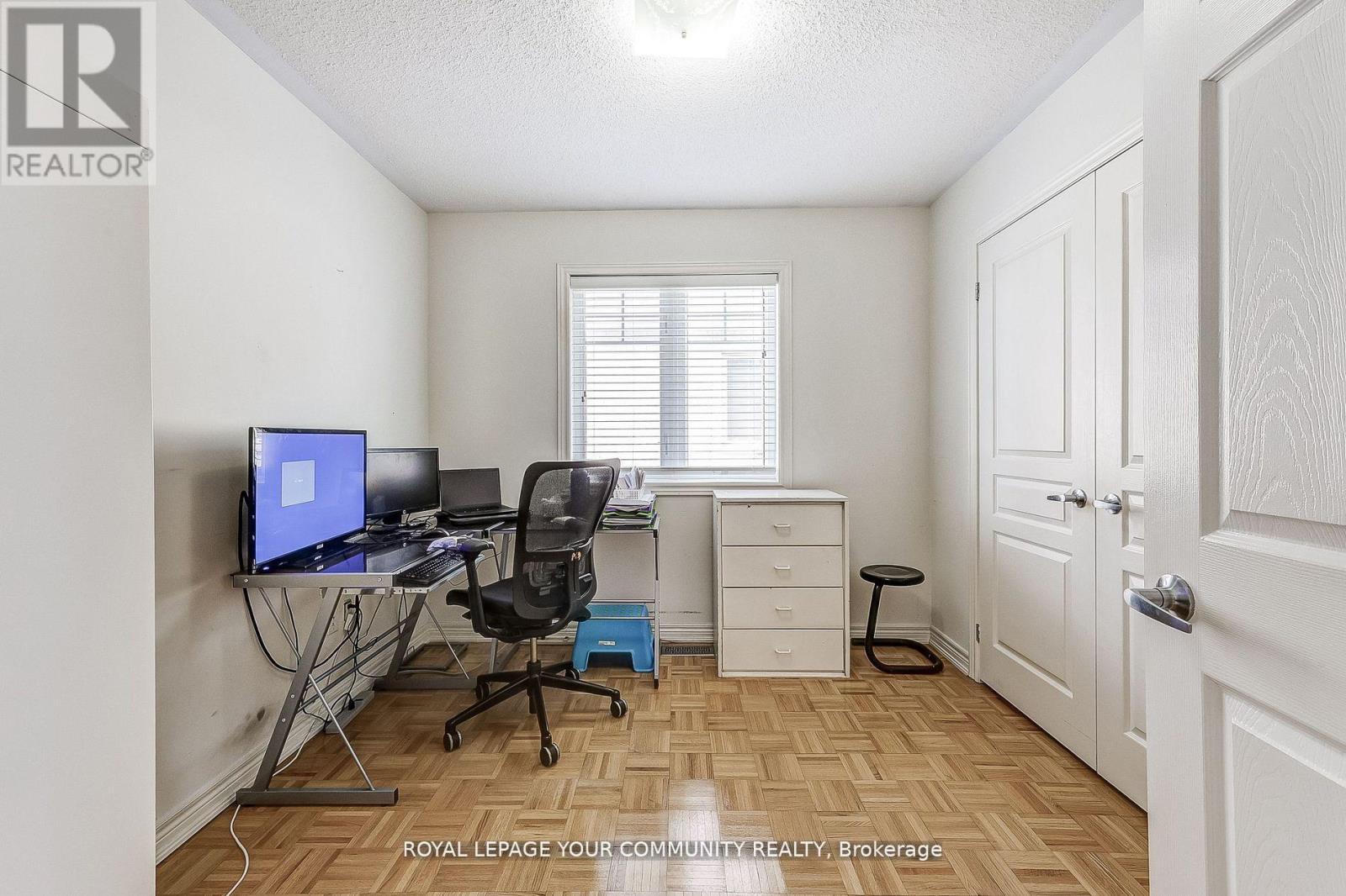 16 Windrow Street, Richmond Hill (Jefferson), Ontario  L4E 0B6 - Photo 17 - N12387971