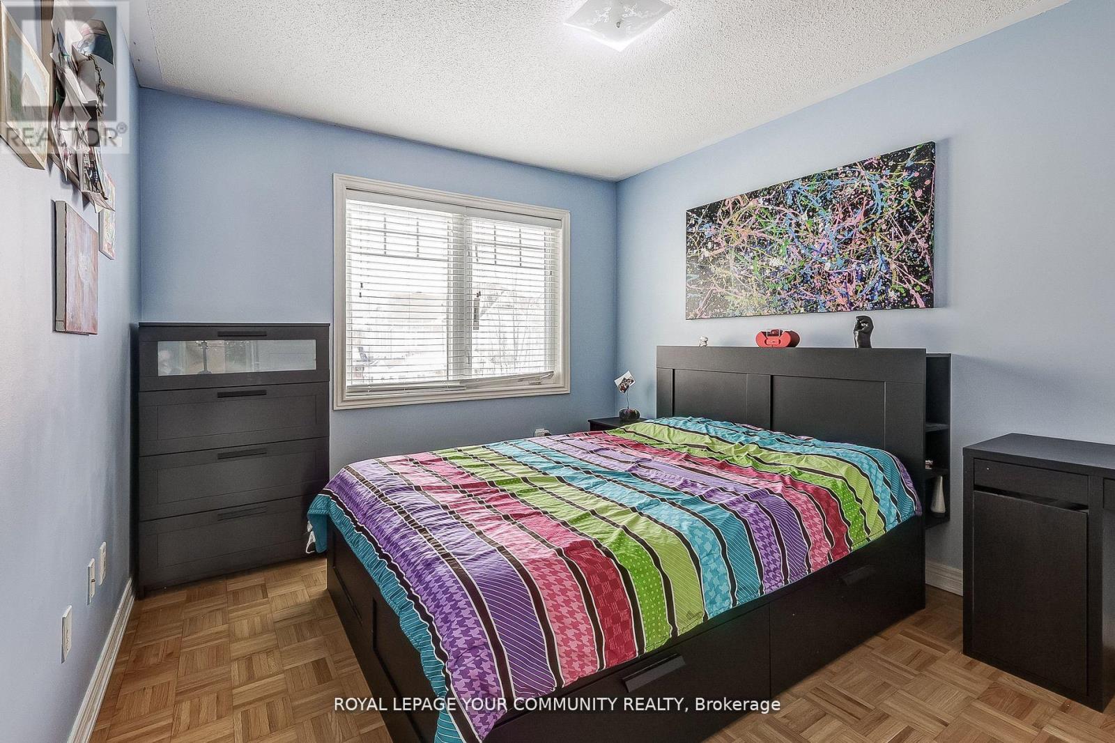 16 Windrow Street, Richmond Hill (Jefferson), Ontario  L4E 0B6 - Photo 18 - N12387971
