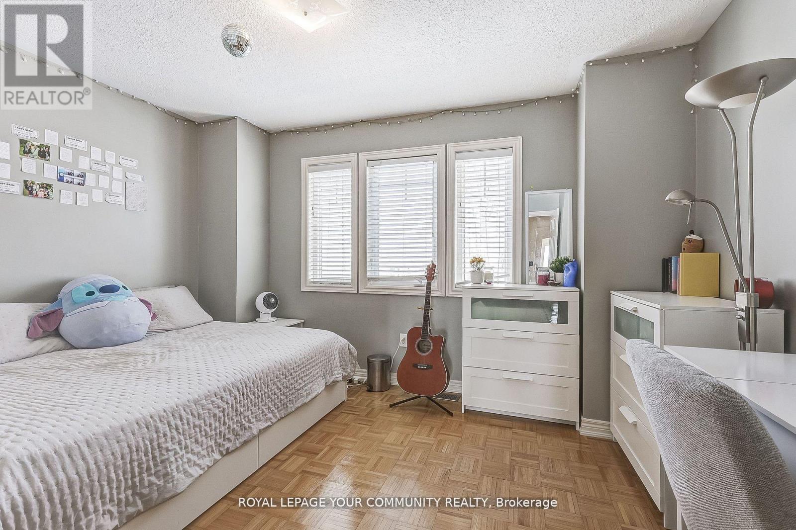 16 Windrow Street, Richmond Hill (Jefferson), Ontario  L4E 0B6 - Photo 20 - N12387971