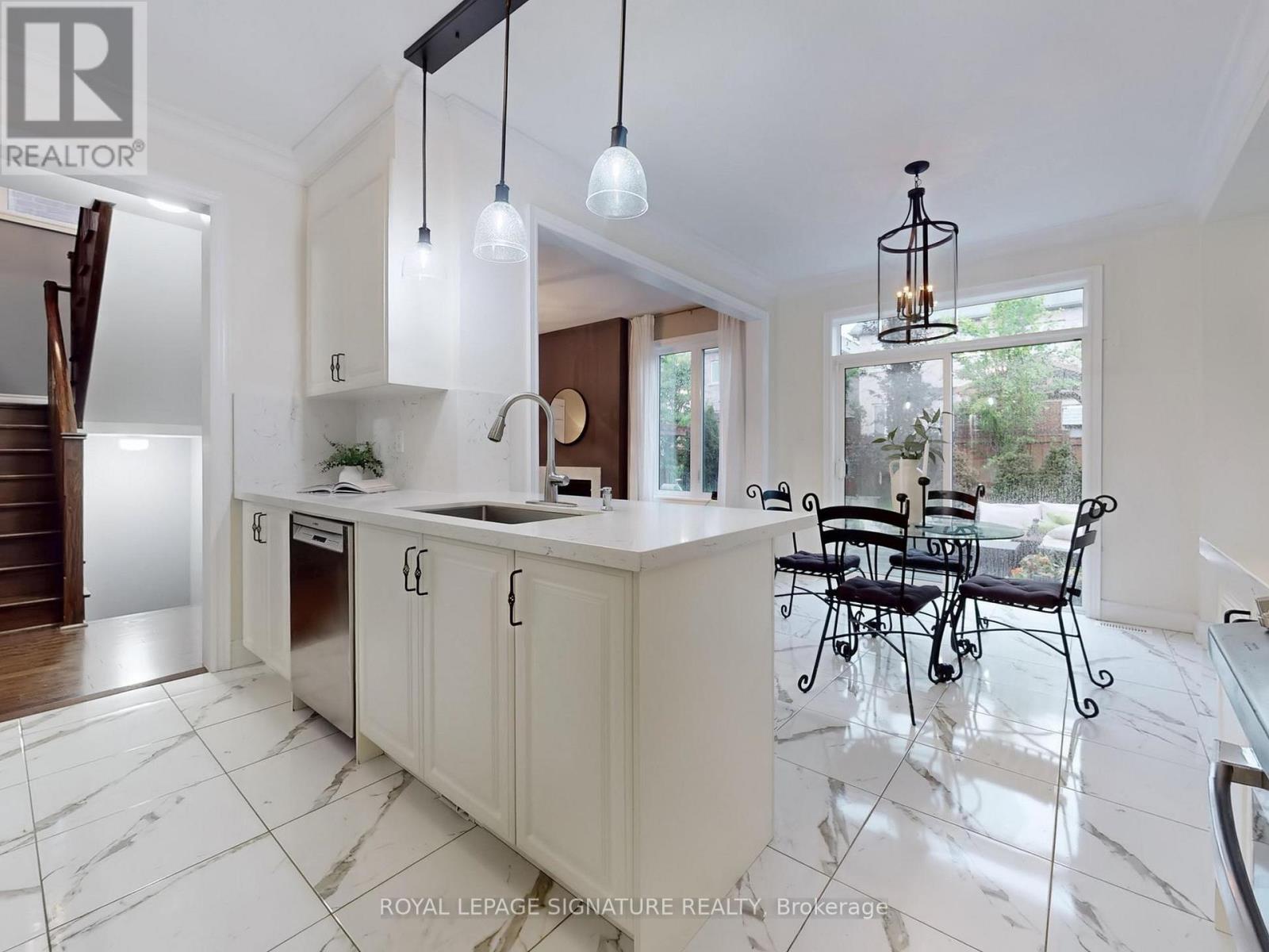 46 Kincardine Street, Vaughan (Kleinburg), Ontario  L4H 4H7 - Photo 22 - N12388011