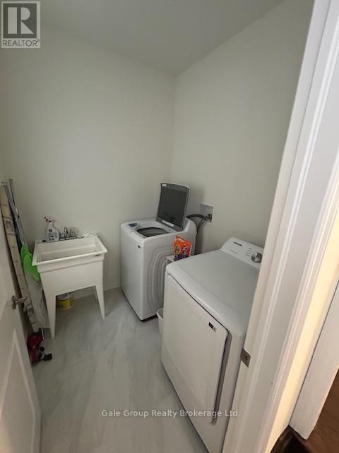 52 Seaton Crescent W, Tillsonburg, Ontario  N4G 0J7 - Photo 12 - X12388316