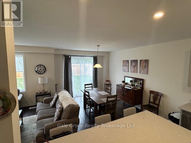 52 Seaton Crescent W, Tillsonburg, Ontario  N4G 0J7 - Photo 4 - X12388316