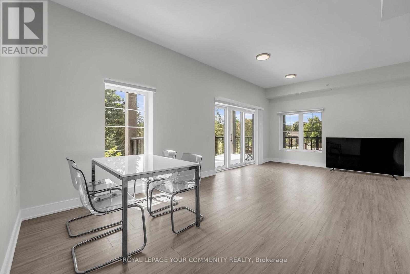 211 - 121 Mary Street, Clearview, Ontario  L0M 1G0 - Photo 13 - S12388054