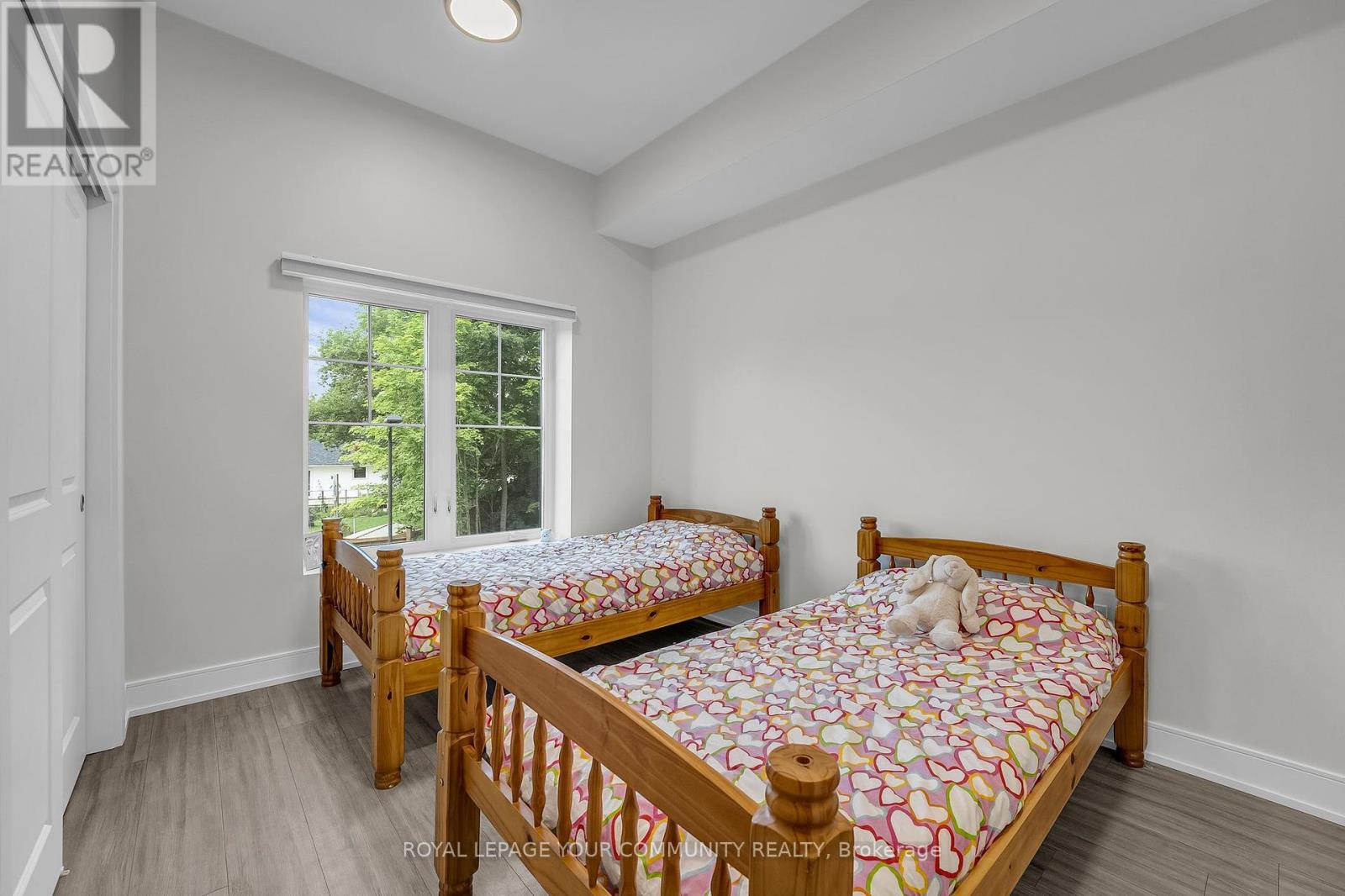 211 - 121 Mary Street, Clearview, Ontario  L0M 1G0 - Photo 16 - S12388054