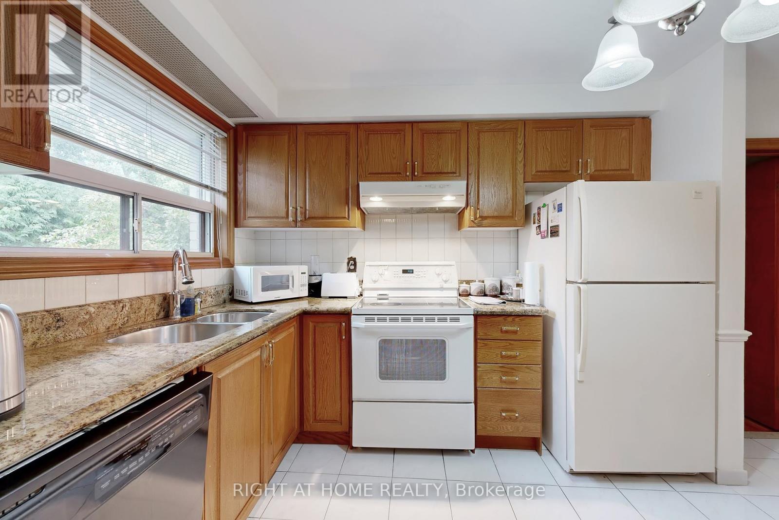 67 Netherford Road, Vaughan (Maple), Ontario  L6A 1E1 - Photo 46 - N12377669