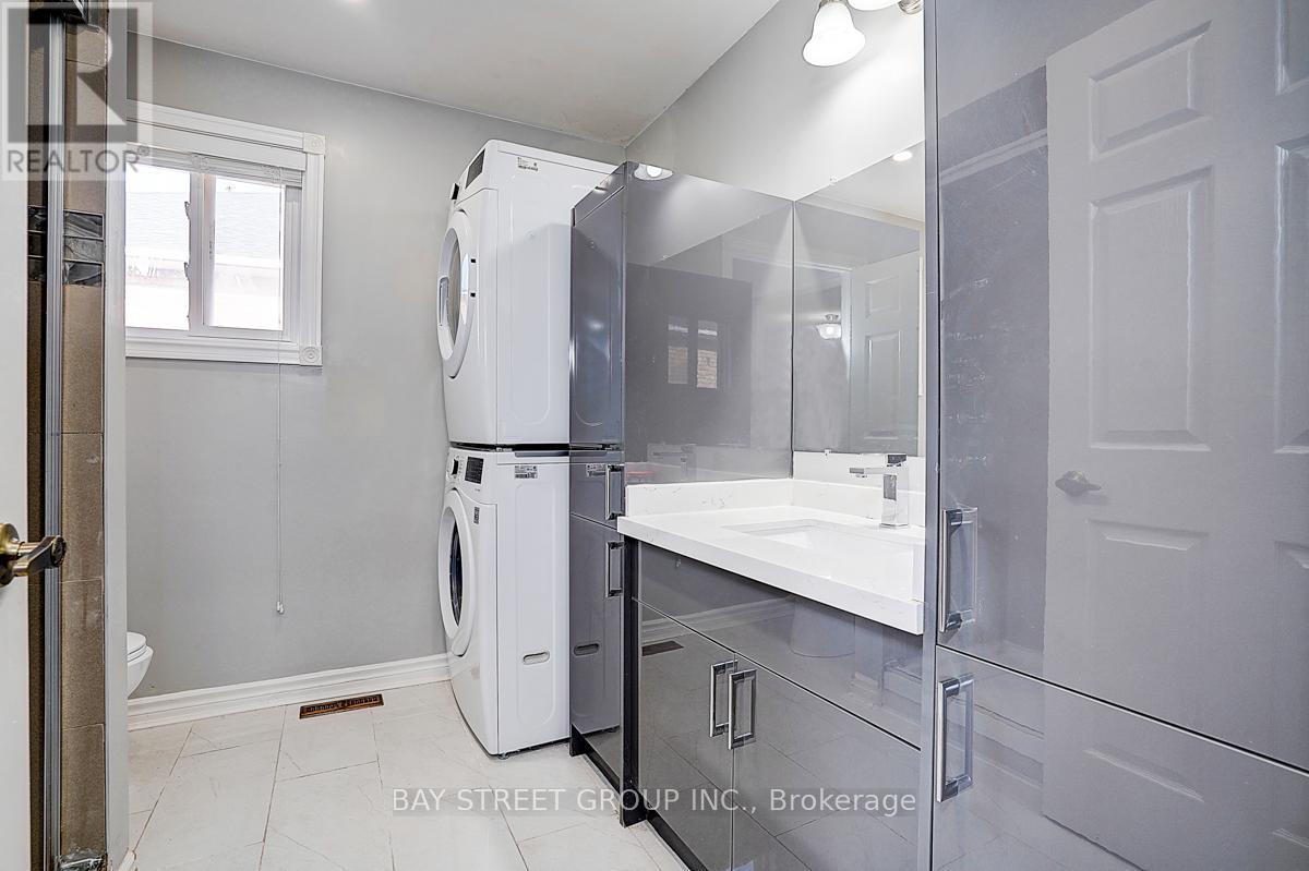 8 Muster Court, Markham, Ontario  L3R 9G5 - Photo 33 - N12385836