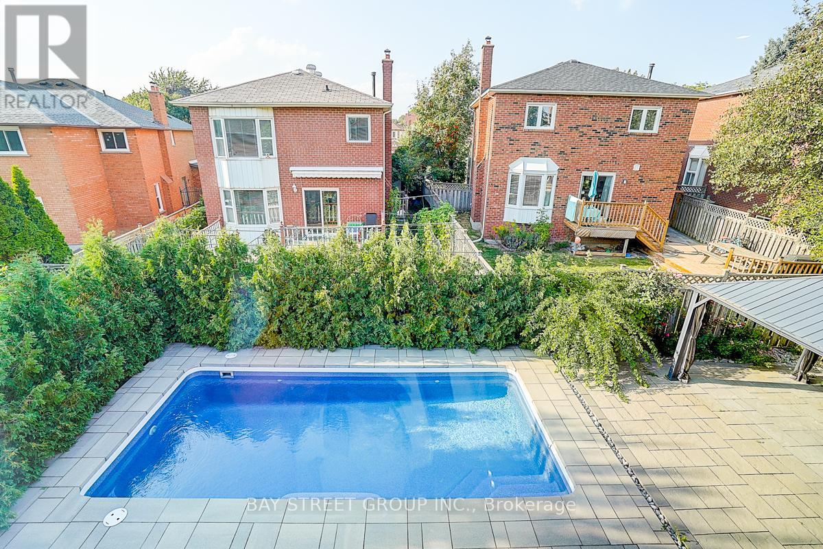 8 Muster Court, Markham, Ontario  L3R 9G5 - Photo 32 - N12385836