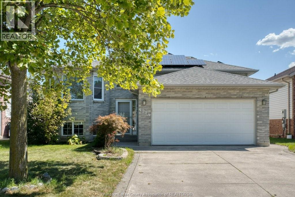 MLS# 25022687: 4214 SHARON AVENUE, Windsor, Canada