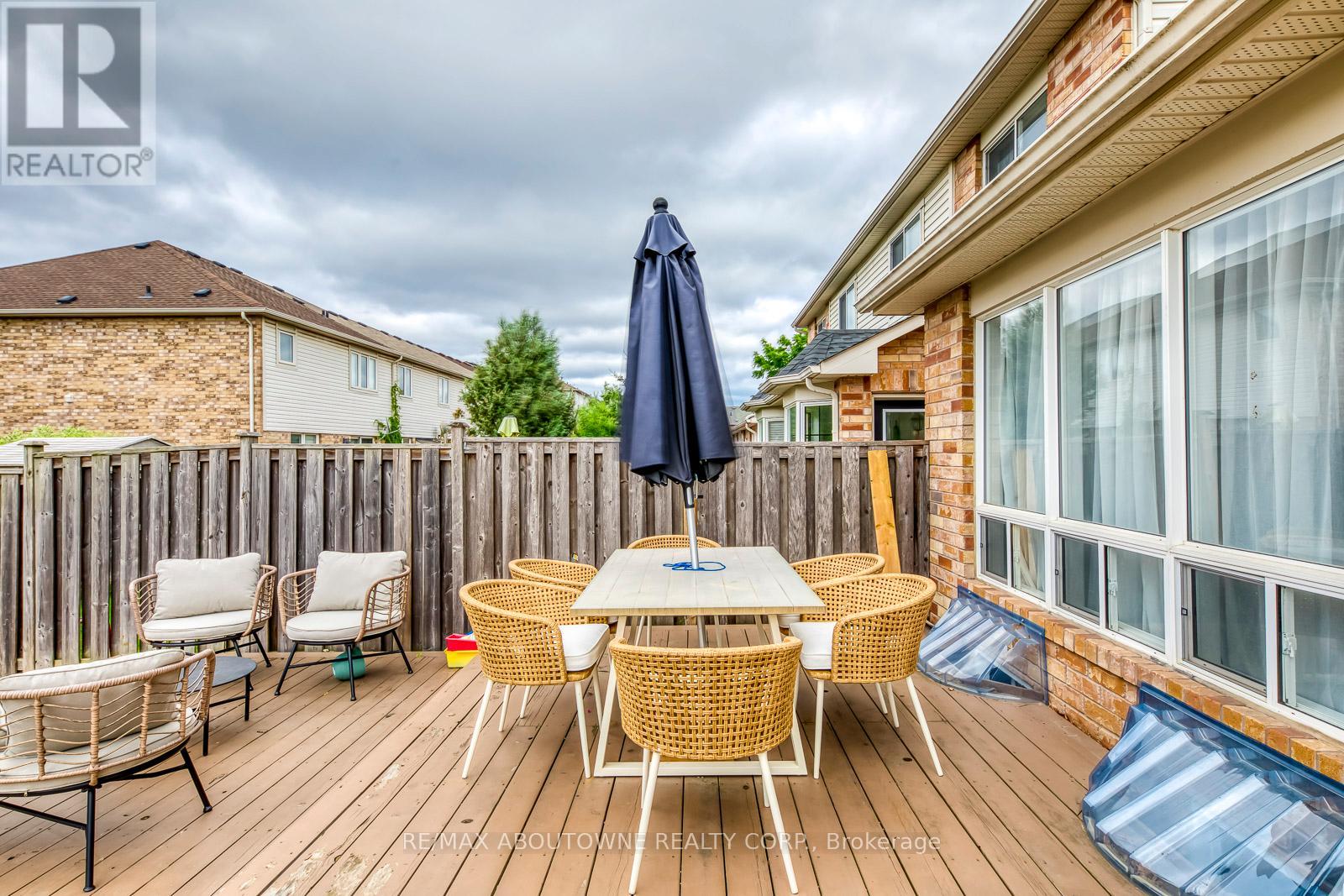 2457 Springforest Drive, Oakville, Ontario  L6M 0A1 - Photo 40 - W12387991