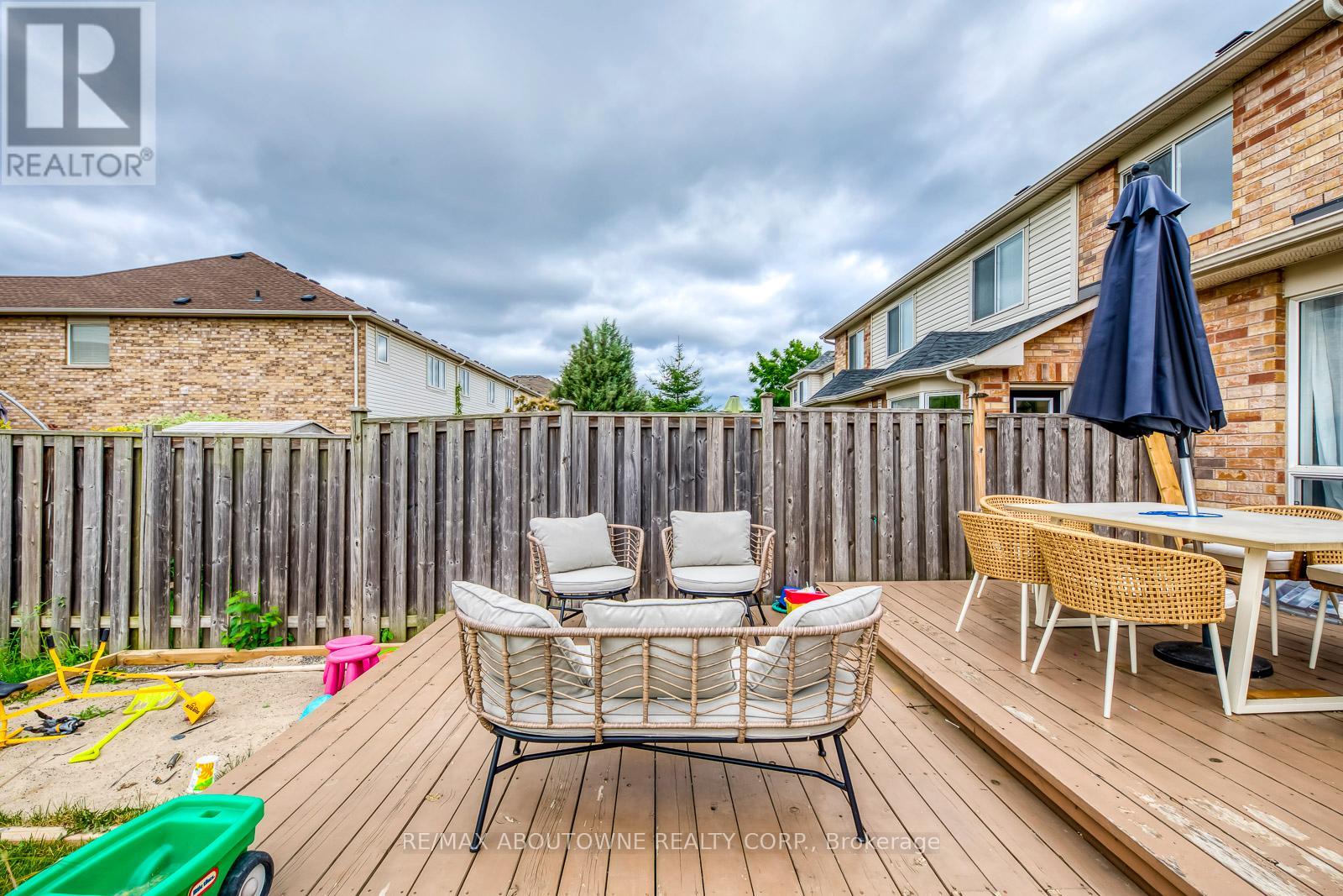 2457 Springforest Drive, Oakville, Ontario  L6M 0A1 - Photo 42 - W12387991