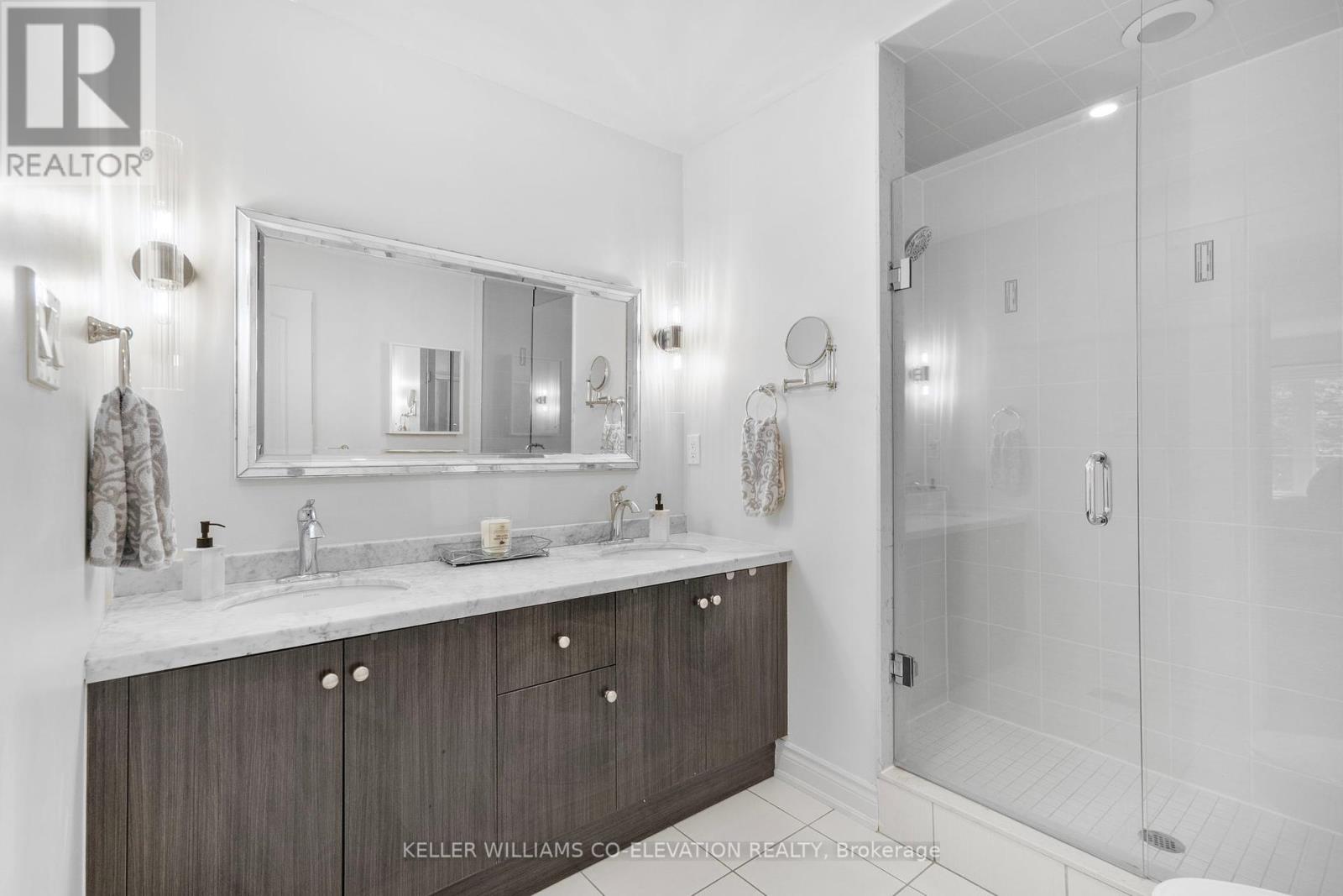 70 Dryden Way, Toronto (Willowridge-Martingrove-Richview), Ontario  M9R 0B2 - Photo 19 - W12388022
