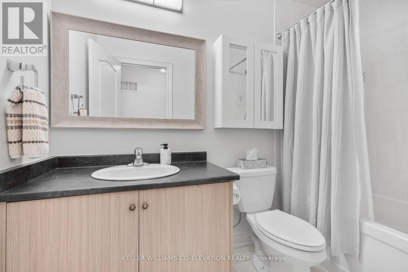70 Dryden Way, Toronto (Willowridge-Martingrove-Richview), Ontario  M9R 0B2 - Photo 27 - W12388022