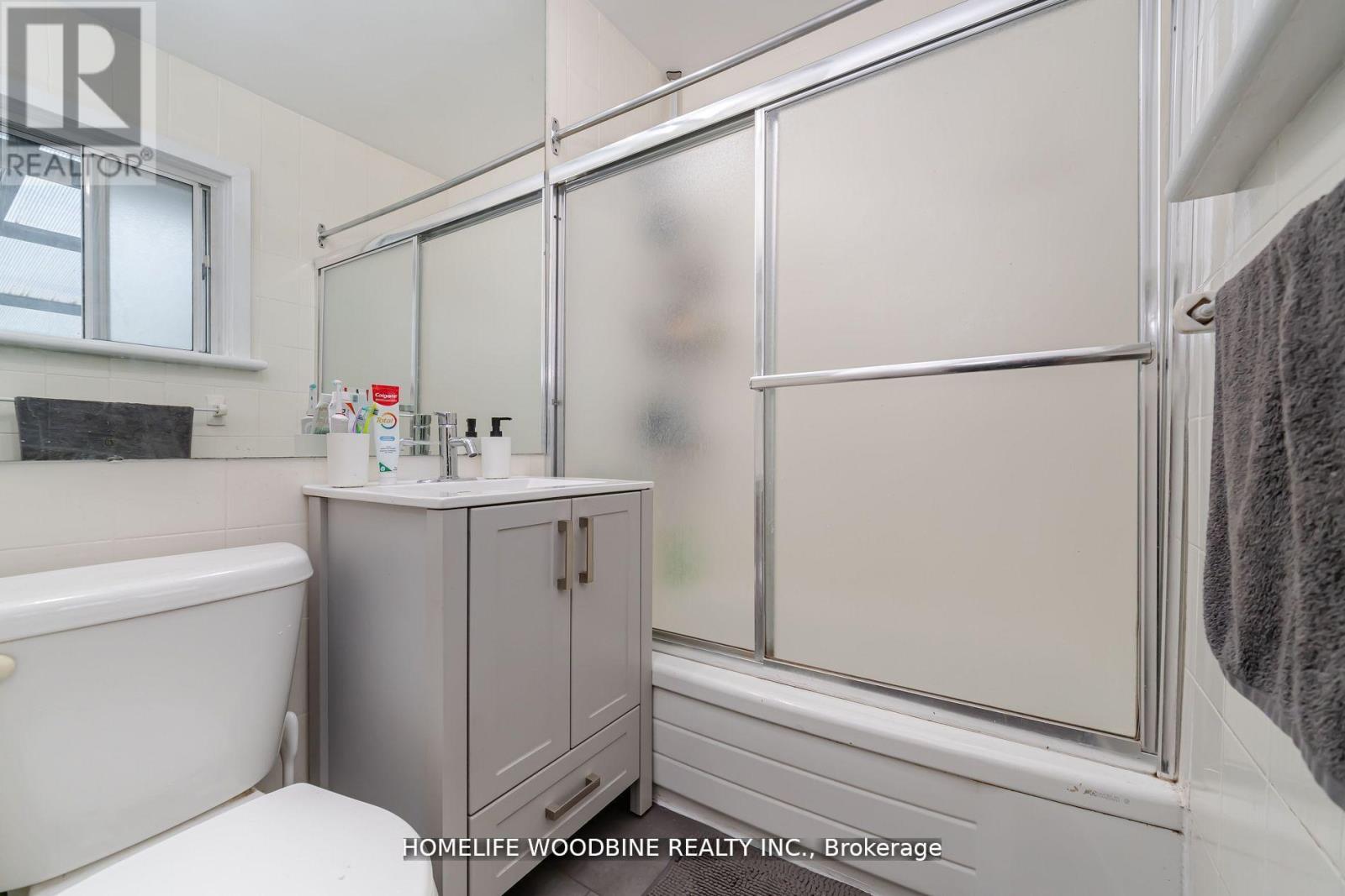 67 Allenby Avenue, Toronto (Elms-Old Rexdale), Ontario  M9W 1S7 - Photo 15 - W12388028