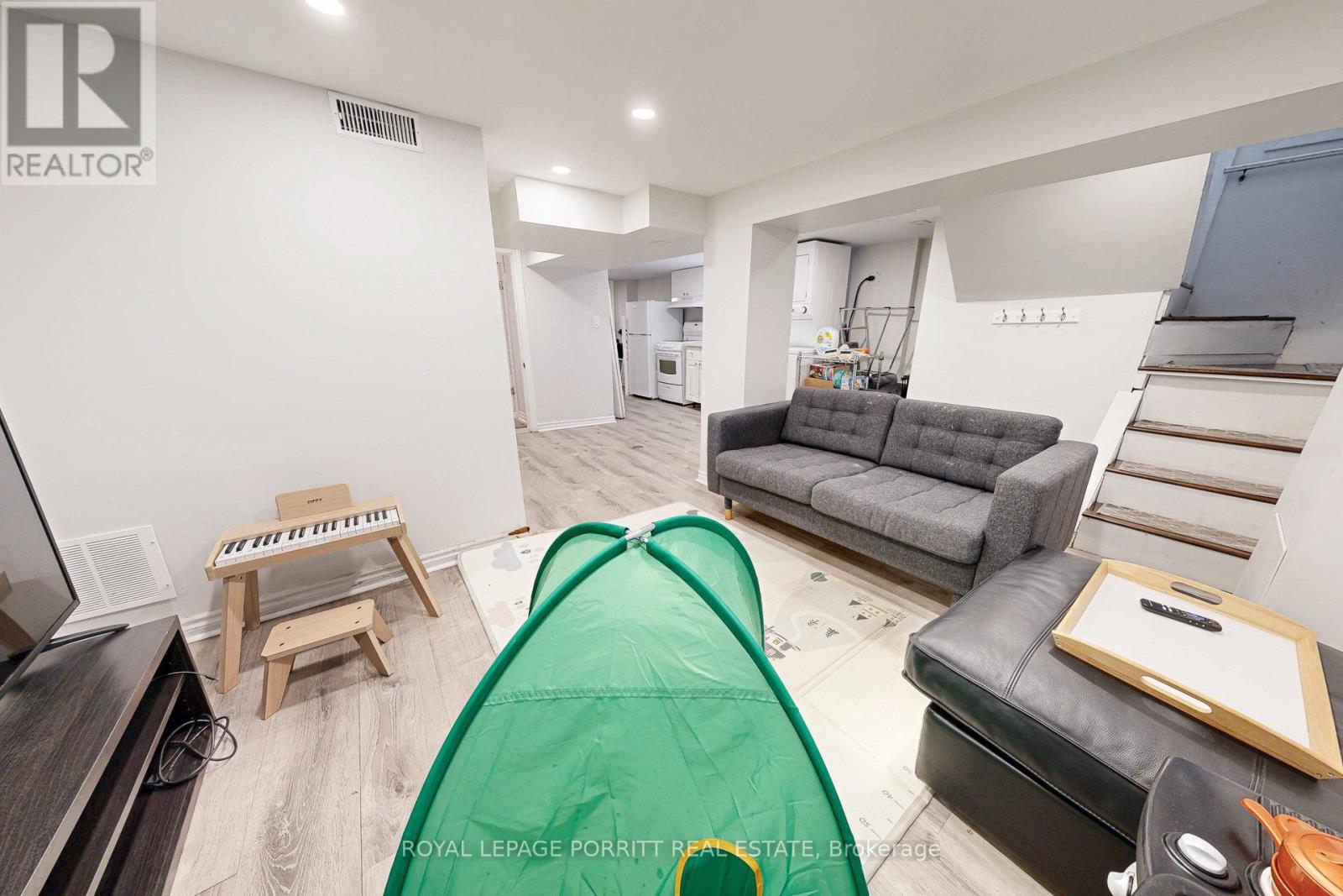217 Alderbrae Avenue, Toronto, Ontario  M8W 4K4 - Photo 23 - W12388030