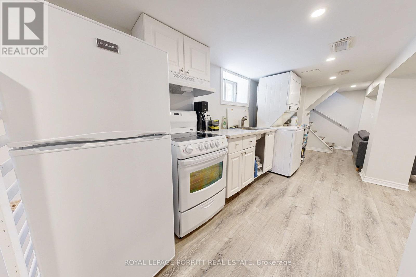217 Alderbrae Avenue, Toronto, Ontario  M8W 4K4 - Photo 26 - W12388030