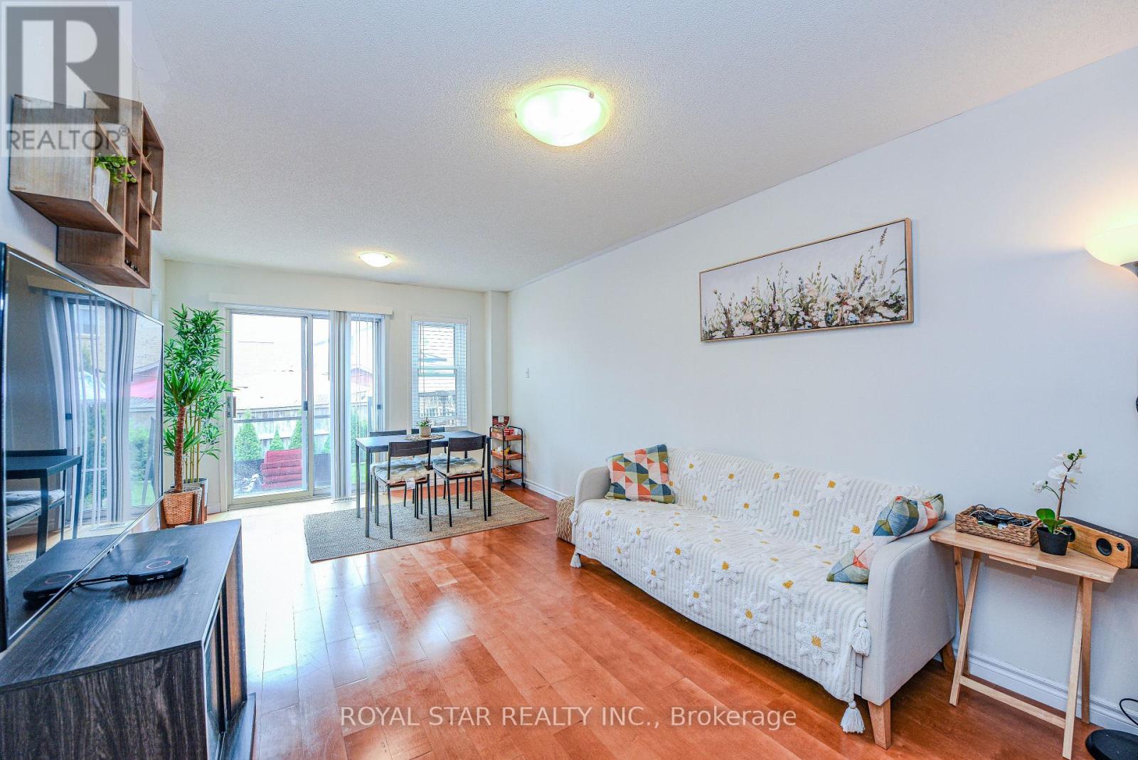 71 Muirland Crescent, Brampton (Northwood Park), Ontario  L6X 4P3 - Photo 11 - W12388034