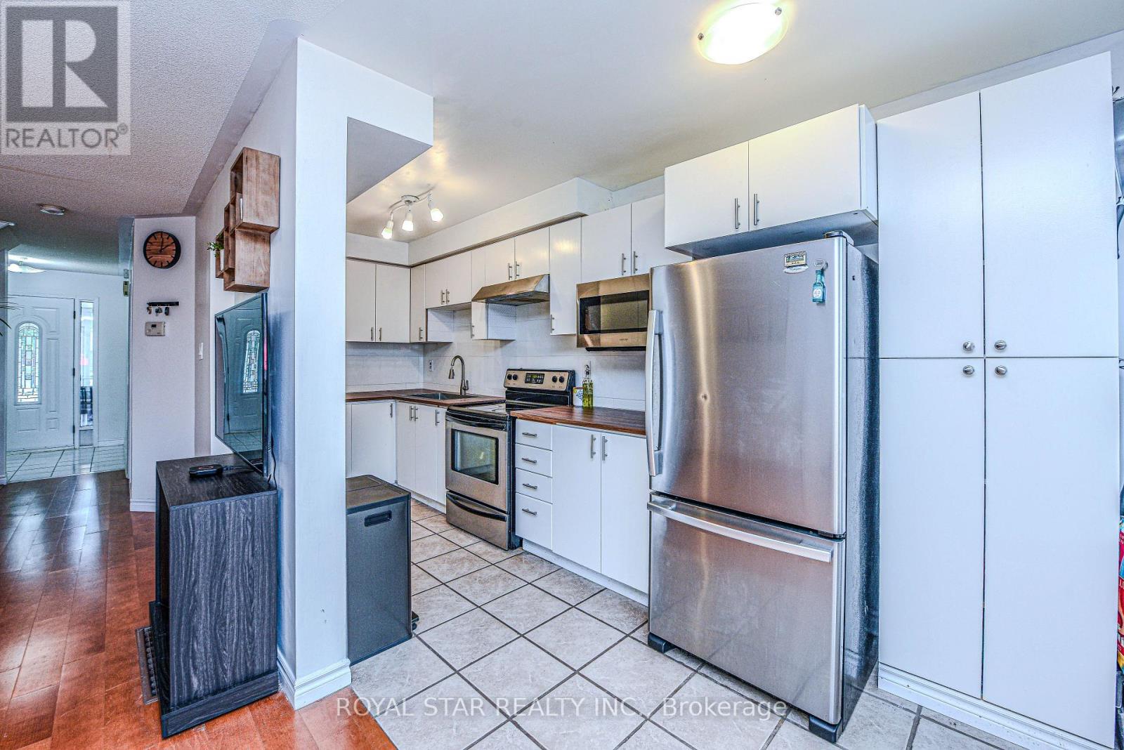 71 Muirland Crescent, Brampton (Northwood Park), Ontario  L6X 4P3 - Photo 20 - W12388034