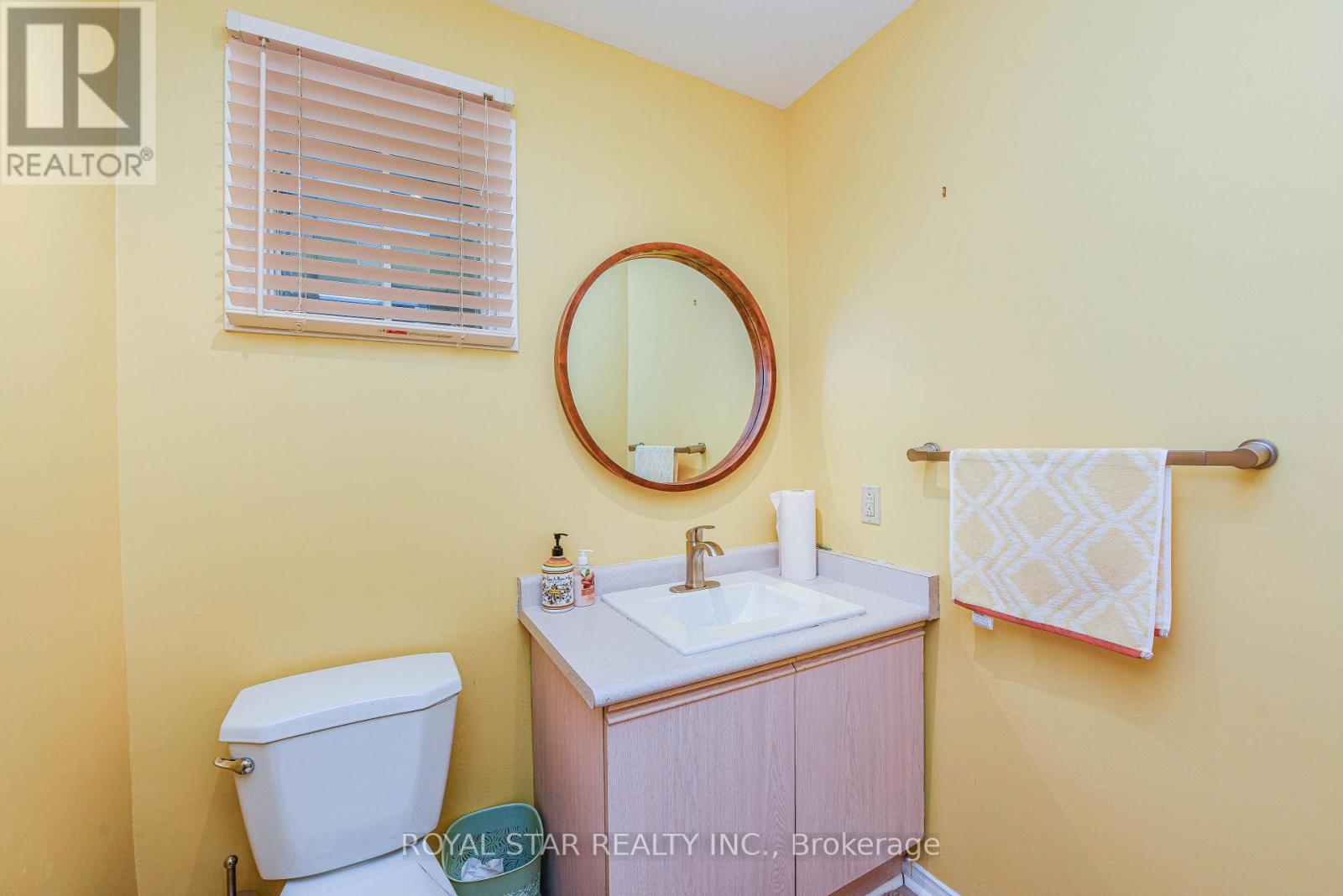 71 Muirland Crescent, Brampton (Northwood Park), Ontario  L6X 4P3 - Photo 22 - W12388034