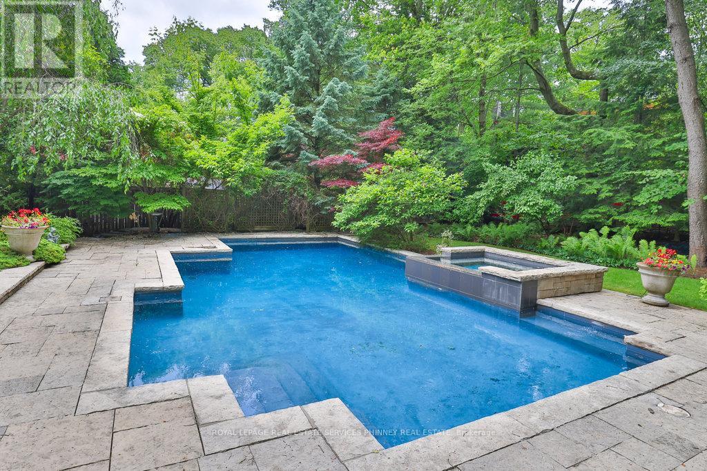 1442 Glenburnie Road, Mississauga, Ontario  L5G 3C8 - Photo 47 - W12388069