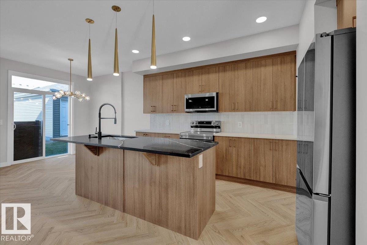 8234 Kiriak Lo Sw, Edmonton, Alberta  T6W 5S2 - Photo 4 - E4456684