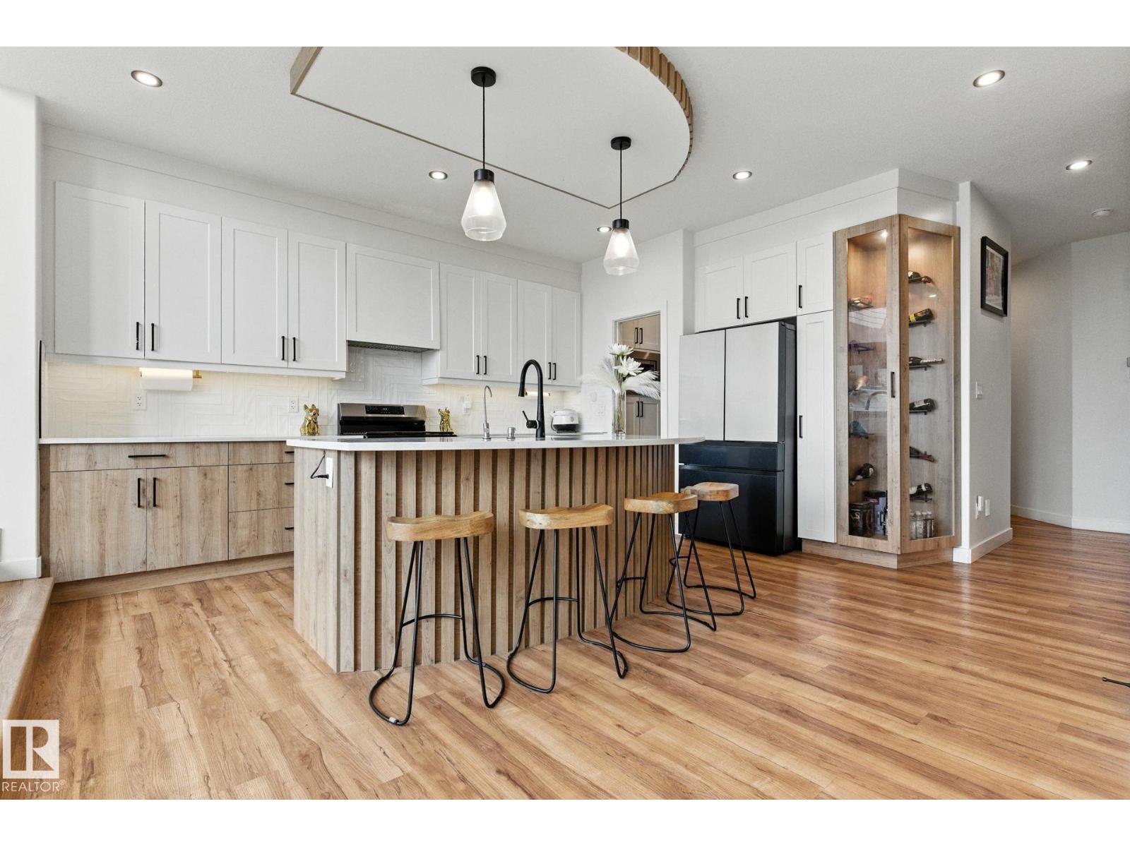 1048 Goldfinch Wy Nw, Edmonton, Alberta  T5S 0R2 - Photo 6 - E4456687
