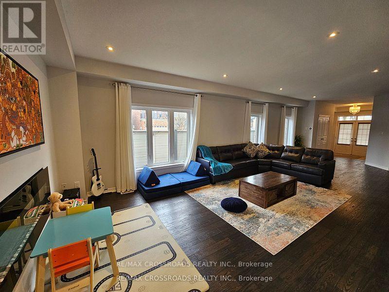 35 Cutts Crescent, Hamilton, Ontario  L0R 1C0 - Photo 13 - X12387976