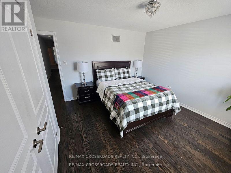35 Cutts Crescent, Hamilton, Ontario  L0R 1C0 - Photo 18 - X12387976