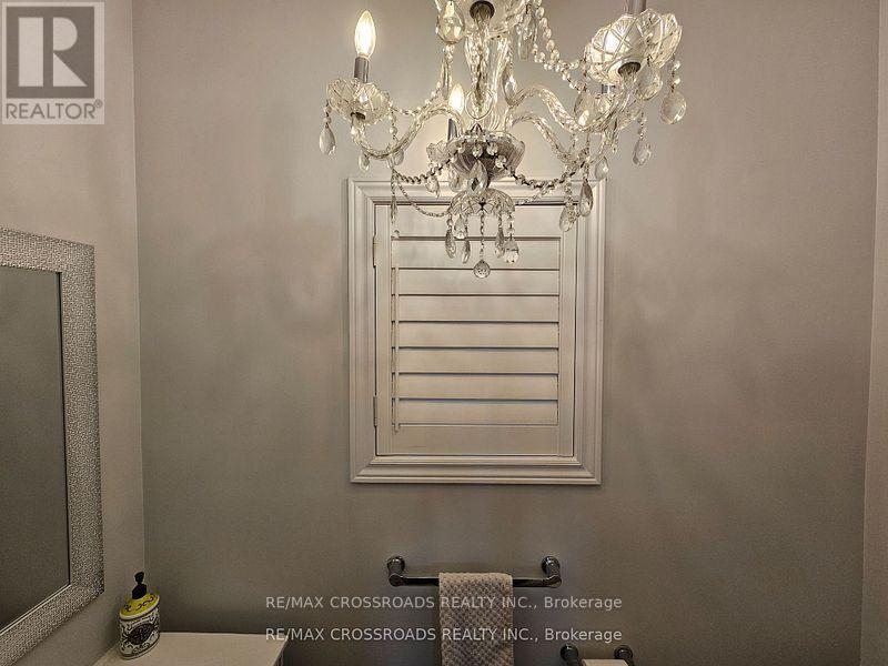 35 Cutts Crescent, Hamilton, Ontario  L0R 1C0 - Photo 22 - X12387976
