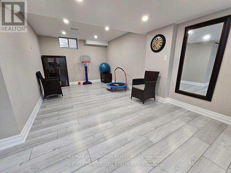 35 Cutts Crescent, Hamilton, Ontario  L0R 1C0 - Photo 24 - X12387976
