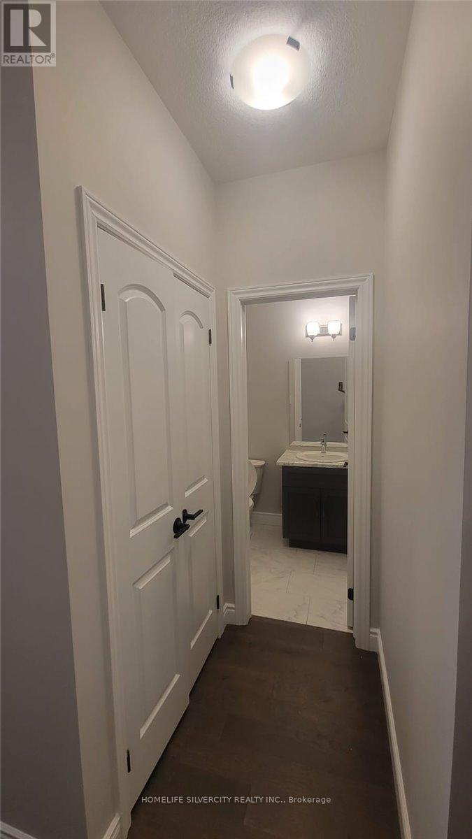 16 Grundy Crescent, East Luther Grand Valley, Ontario  L9W 7S7 - Photo 14 - X12388004