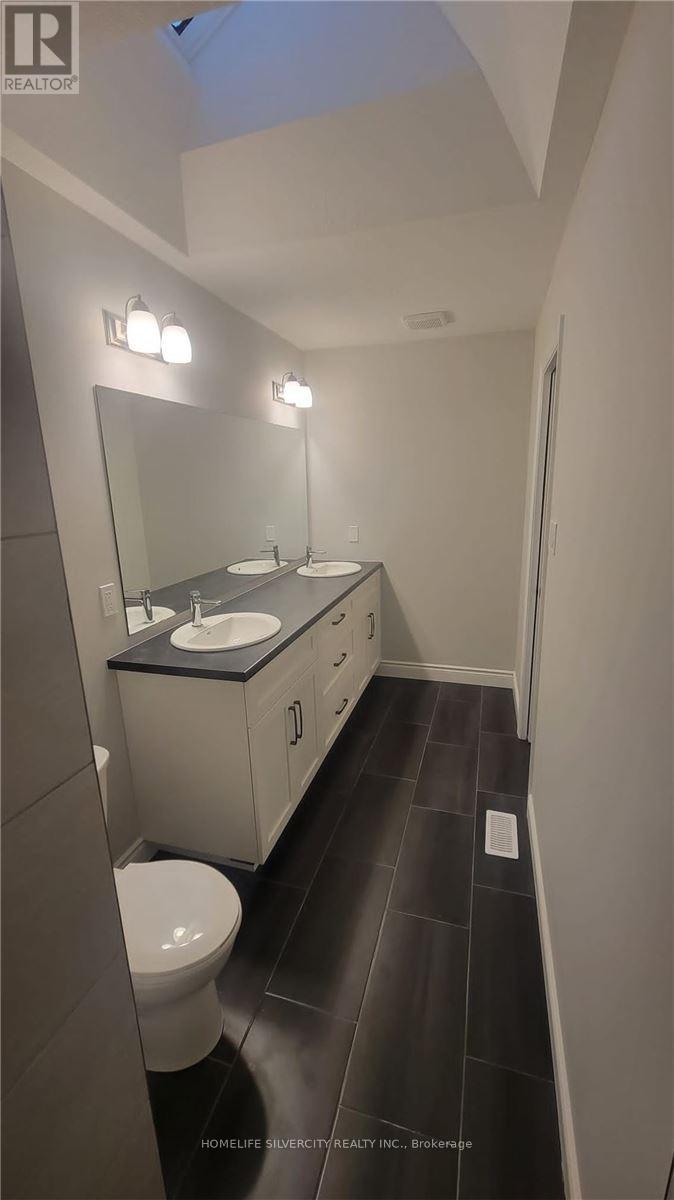 16 Grundy Crescent, East Luther Grand Valley, Ontario  L9W 7S7 - Photo 15 - X12388004