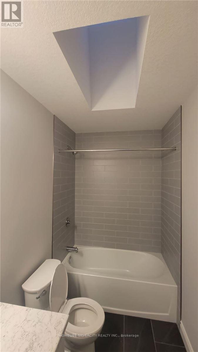 16 Grundy Crescent, East Luther Grand Valley, Ontario  L9W 7S7 - Photo 21 - X12388004