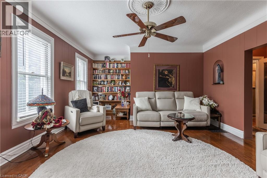 147 Geneva Street, St. Catharines, Ontario  L2R 4N7 - Photo 7 - 40767272