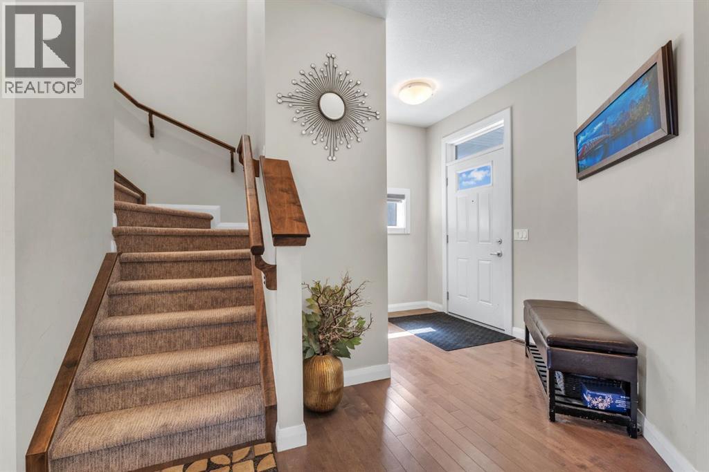 14 Redstone Mews Ne, Calgary, Alberta  T3N 0N5 - Photo 3 - A2252139